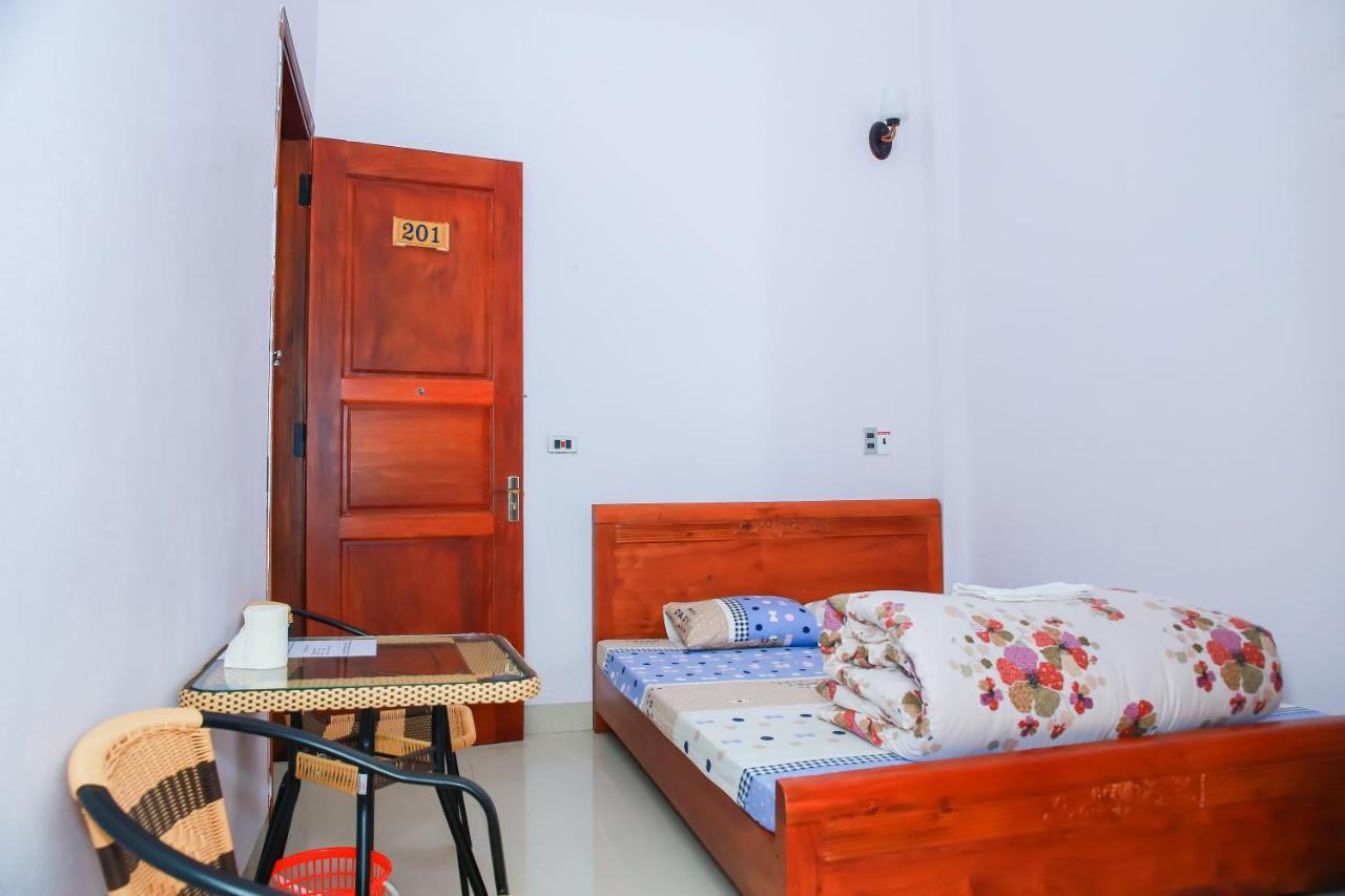 Nha Nghi Thuy Linh 2 Dong Huong Exteriör bild